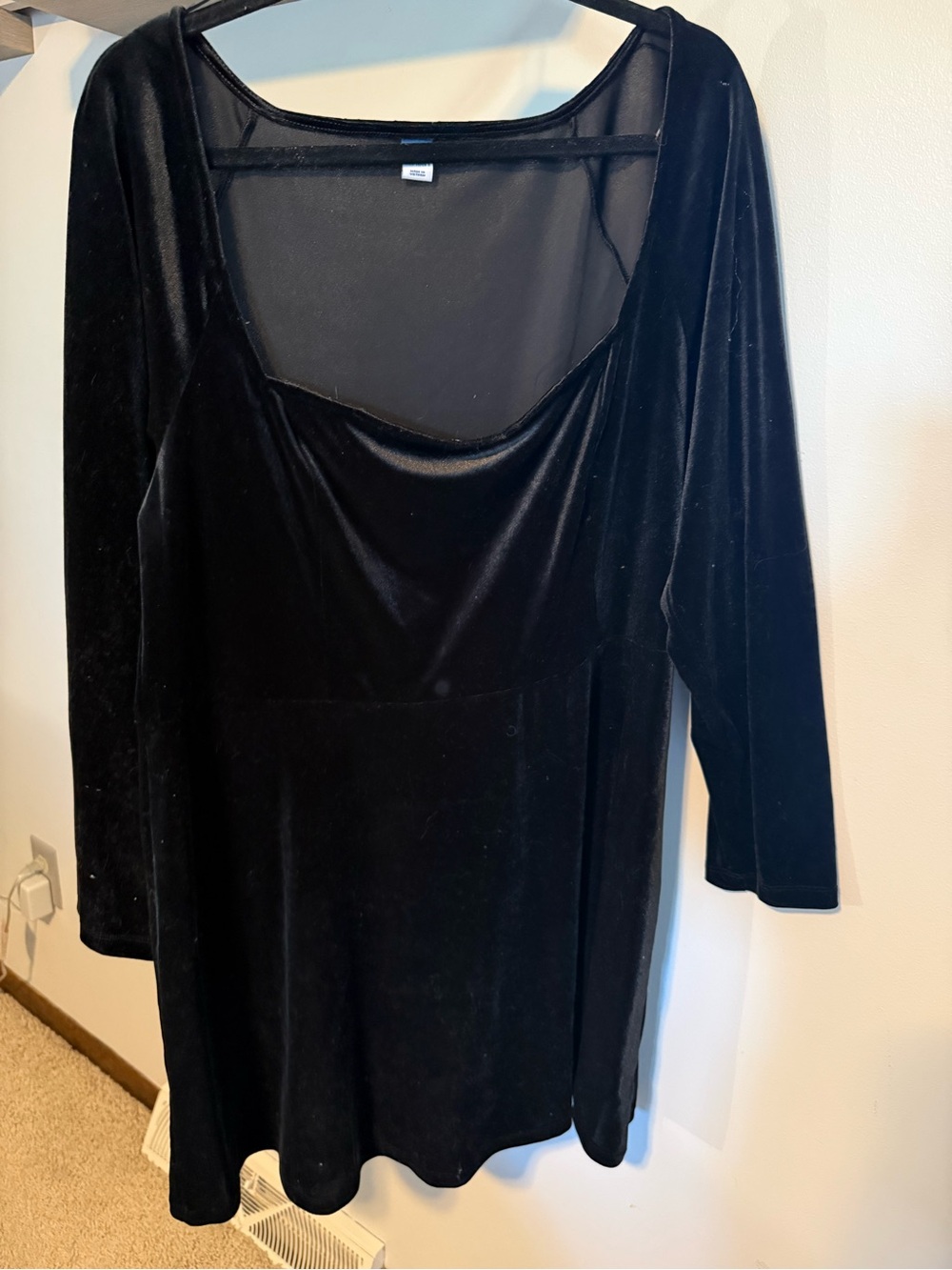 Old Navy Black Velvet Scoop Neck Long Sleeve Dress